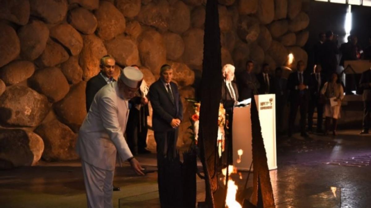 PM Modi visits Yad Vashem Holocaust memorial